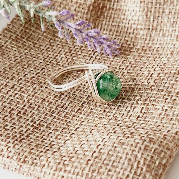 Green Natural Jade Stone Bead Ring / Wire Wrapped Ring in Green, Silver - Picture 7 of 8